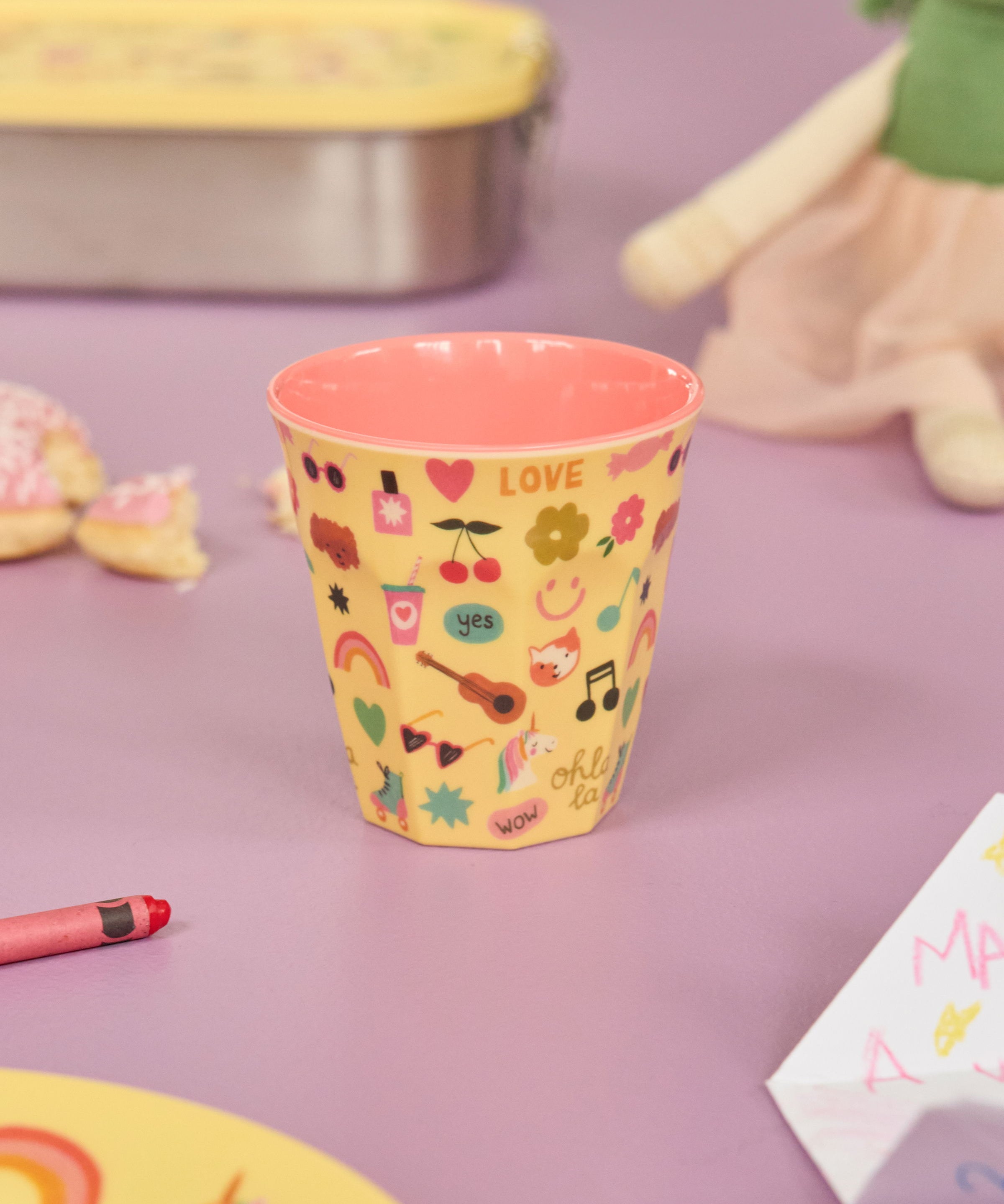 Mittelgroße Kinderbecher - Unicorn Love Print